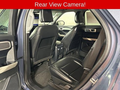 Used 2021 Ford Explorer XLT w/ Equipment Group 202A AWD/4WD image 12