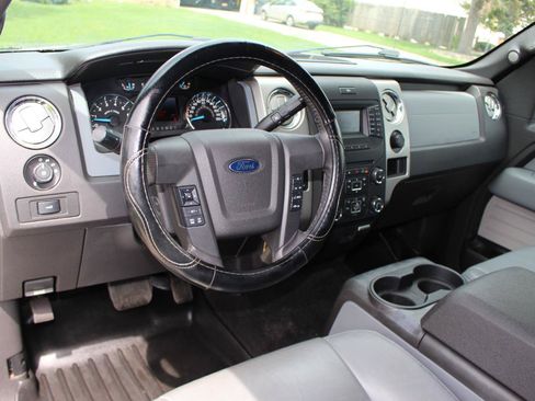 Used 2014 Ford F150 XLT w/ Equipment Group 302A Luxury AWD/4WD image 17