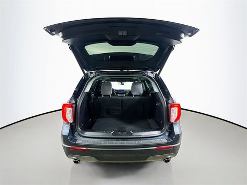 Used 2022 Ford Explorer XLT w/ Equipment Group 202A image 36