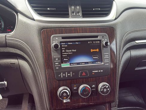 Used 2015 Chevrolet Traverse LT AWD/4WD image 18