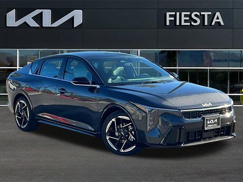 New 2025 Kia K4 GT-Line image 1
