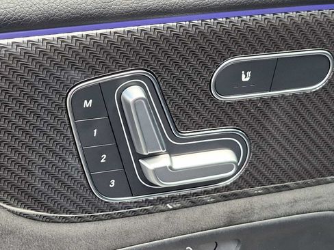 Used 2023 Mercedes-Benz GLB 250 image 18
