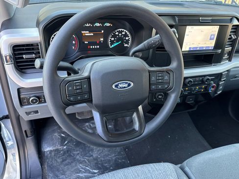 New 2025 Ford F250 XLT w/ F-250 >10K GVWR Package image 13