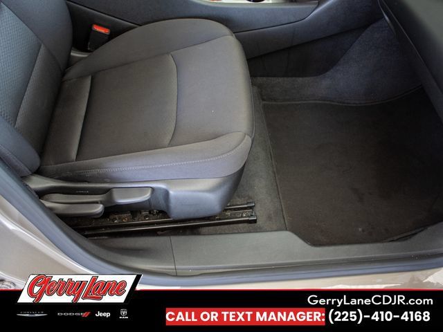 Used 2024 Chevrolet Malibu LT FWD image 13