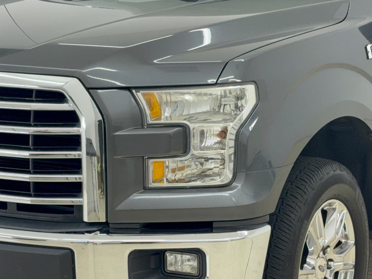 Used 2016 Ford F150 XLT w/ Equipment Group 301A Mid RWD image 12
