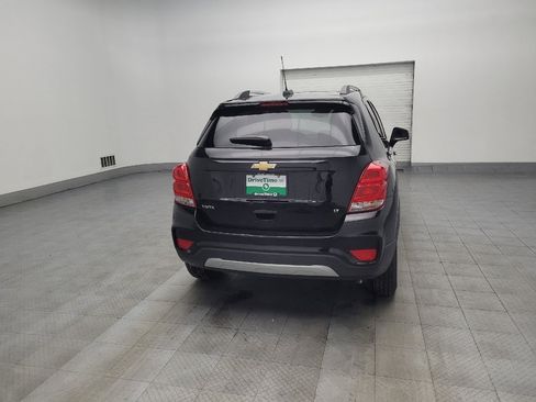 Used 2020 Chevrolet Trax LT w/ LT Convenience Package image 7