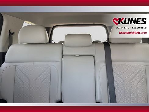 Used 2025 Hyundai Santa Fe SEL AWD/4WD image 14