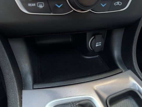 Used 2021 Dodge Charger SXT w/ Leather Interior Group RWD image 22