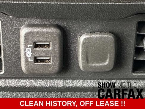 Used 2021 Chevrolet Silverado 1500 LT AWD/4WD image 16