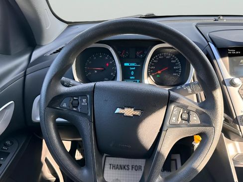 Used 2017 Chevrolet Equinox LS AWD/4WD image 10