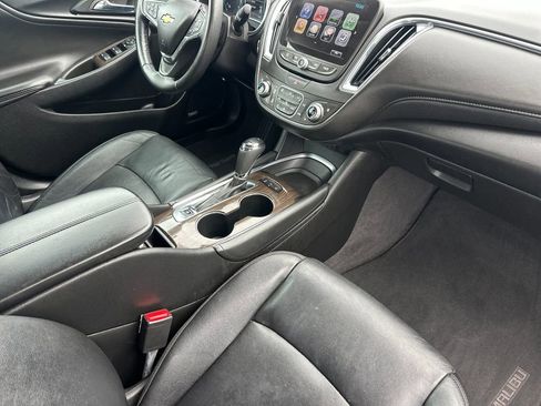 Used 2018 Chevrolet Malibu Premier w/ Premier Sun and Wheel Package image 14