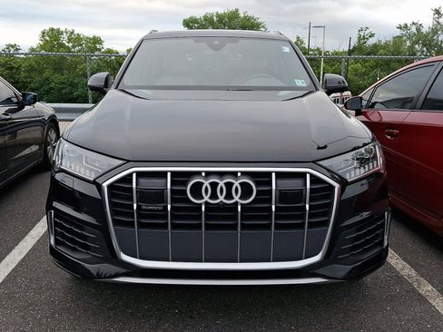 Used 2023 Audi Q7 3.0T Premium Plus AWD/4WD image 2