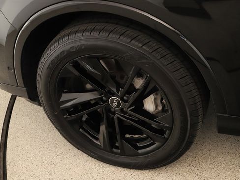 Used 2022 Audi Q7 3.0T Premium Plus image 32