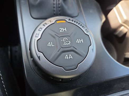 New 2025 Ford Bronco Big Bend w/ Black Diamond Package image 25