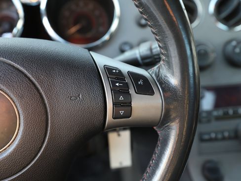 Used 2007 Pontiac Solstice GXP w/ Premium Package image 16