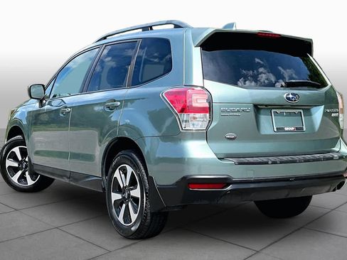 Used 2017 Subaru Forester 2.5i Premium w/ All-Weather Package AWD/4WD image 11