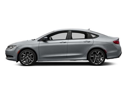 Used 2016 Chrysler 200 S FWD image 7