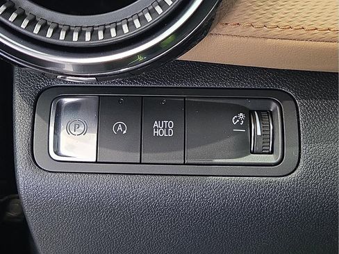New 2026 Chevrolet Equinox ACTIV w/ Convenience Package III FWD image 18
