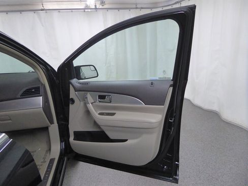 Used 2014 Lincoln MKX AWD image 22