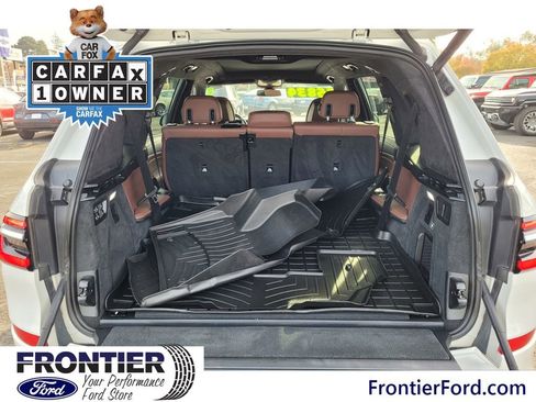 Used 2023 BMW X7 xDrive40i w/ M Sport Package image 7