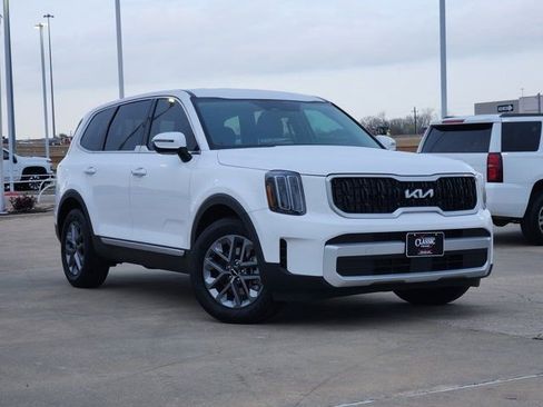 Used 2025 Kia Telluride LX image 2