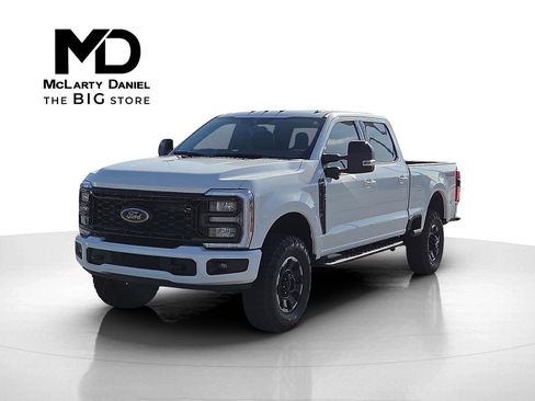 Used 2025 Ford F350 Lariat w/ Tremor Off-Road Package image 2