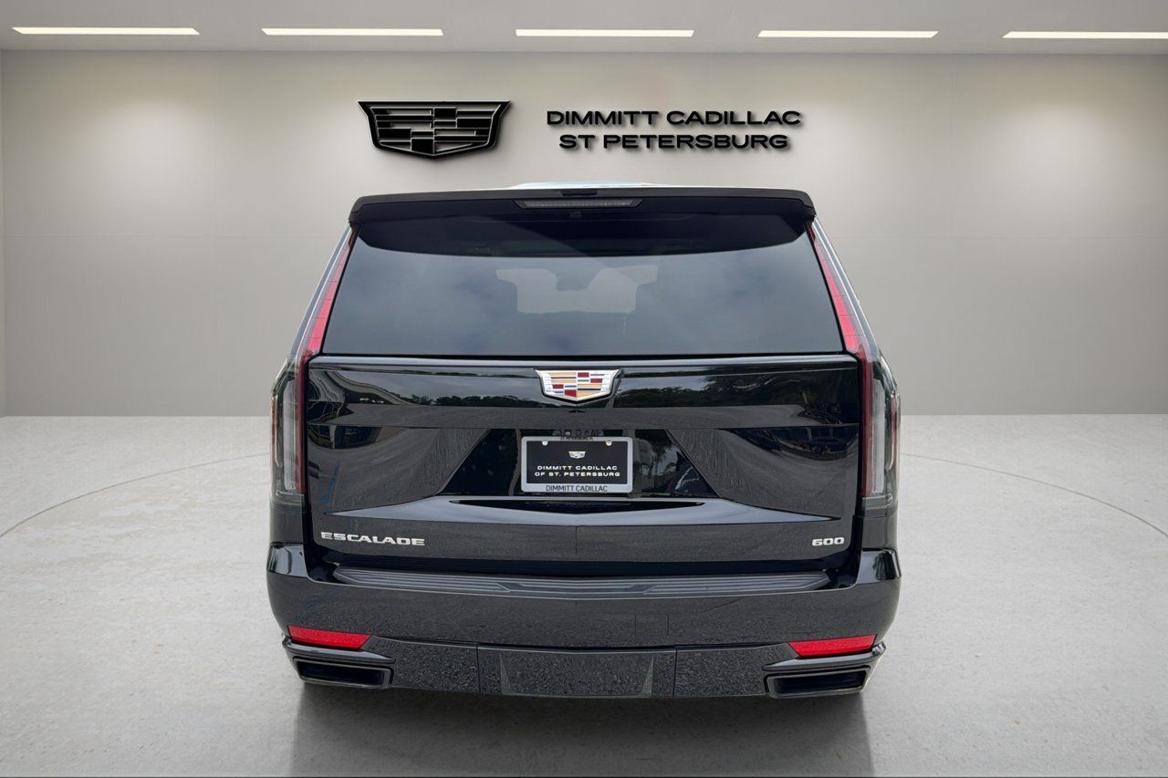 Used 2024 Cadillac Escalade Sport Platinum AWD/4WD image 4