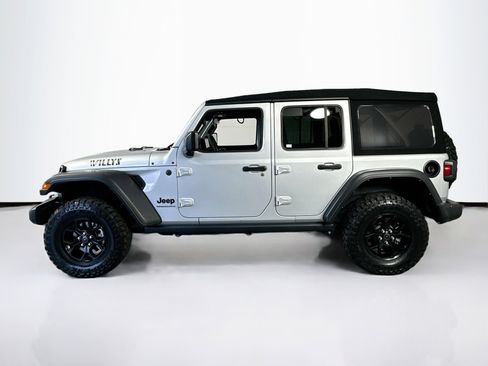 Used 2024 Jeep Wrangler Willys image 8