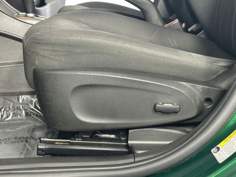 Used 2018 Chevrolet Sonic LT w/ Convenience Package image 23