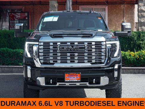 Used 2024 GMC Sierra 3500 Denali w/ Denali Reserve Package AWD/4WD image 3