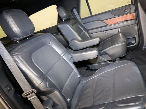 Used 2023 Lincoln Navigator Reserve image 44