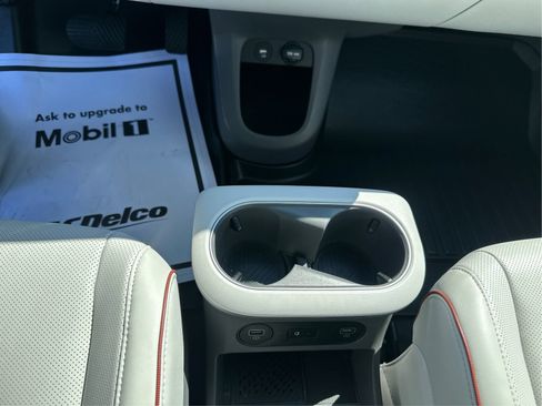 Certified 2022 Hyundai Ioniq 5 SEL w/ Cargo Package RWD image 16