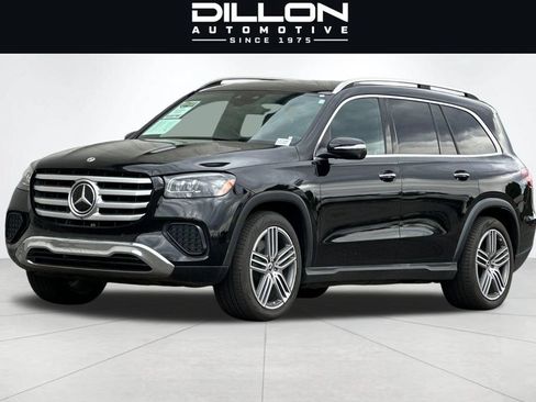 Used 2024 Mercedes-Benz GLS 450 4MATIC image 8