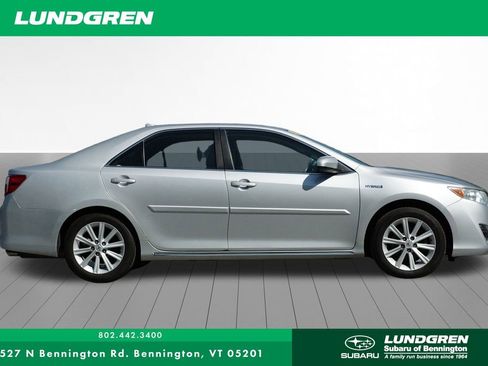 Used 2013 Toyota Camry LE image 2