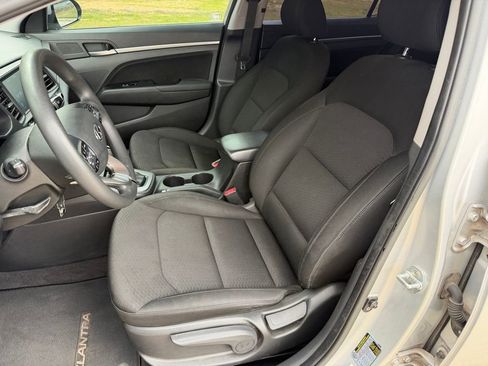 Used 2019 Hyundai Elantra SEL w/ Cargo Package image 10
