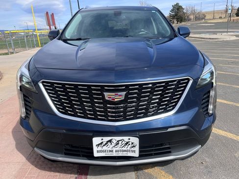 Used 2019 Cadillac XT4 Premium Luxury AWD/4WD image 2