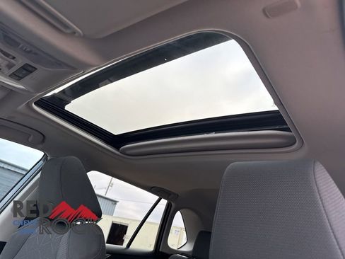 Used 2023 Toyota RAV4 XLE w/ Convenience Package image 32