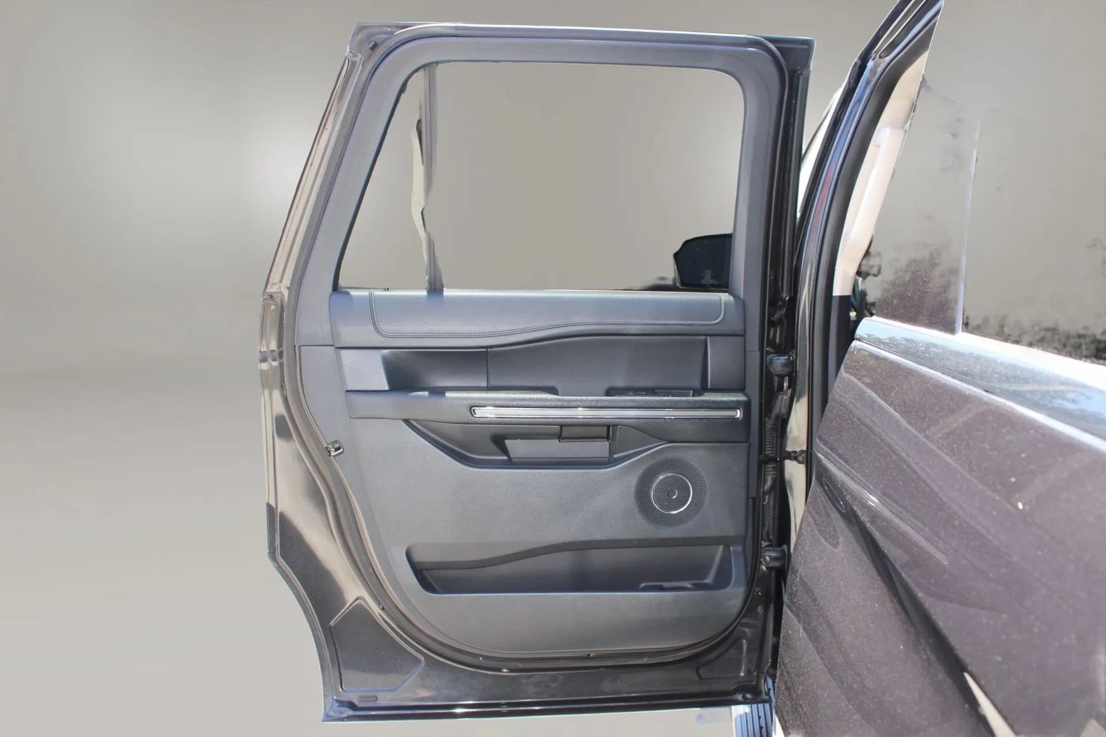 Used 2024 Ford Expedition Max XLT RWD image 12