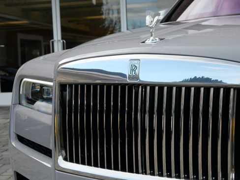 Certified 2024 Rolls-Royce Cullinan AWD/4WD image 22