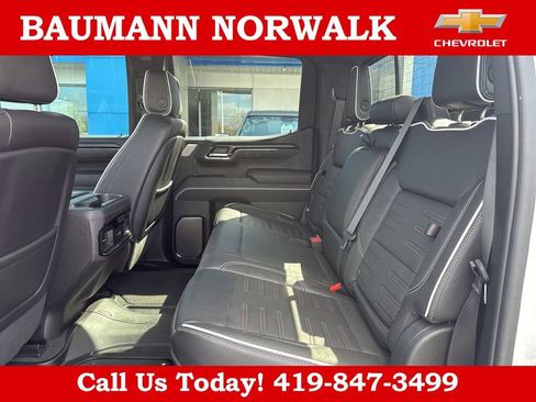 Used 2024 GMC Sierra 1500 AT4X image 36