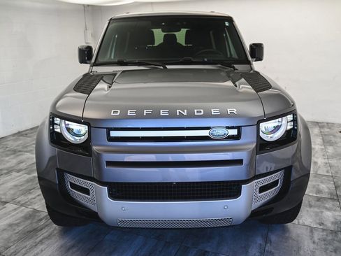 Used 2023 Land Rover Defender 90 S image 2