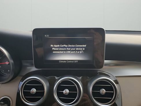 Used 2019 Mercedes-Benz GLC 300 image 38