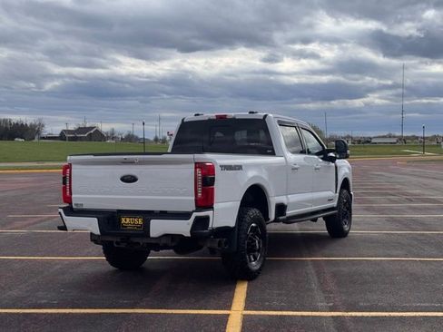 Used 2025 Ford F350 Lariat w/ Lariat Ultimate Package AWD/4WD image 3