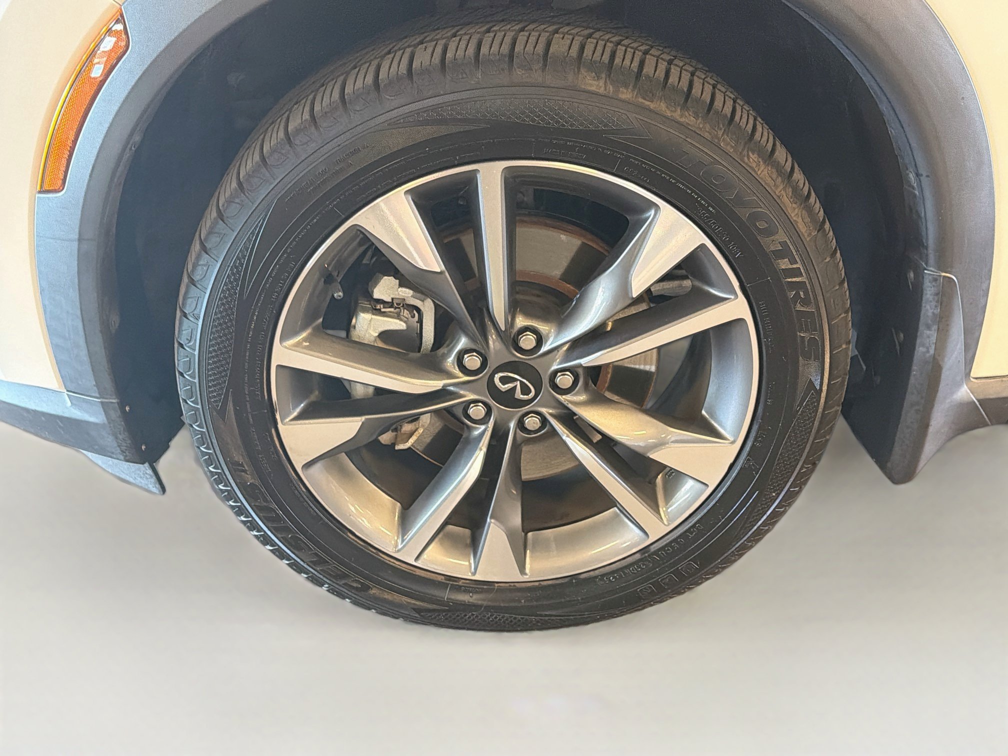 Used 2023 INFINITI QX60 Luxe w/ Vision Package AWD/4WD image 11