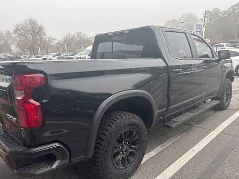 Used 2025 Chevrolet Silverado 1500 ZR2 w/ Technology Package image 19