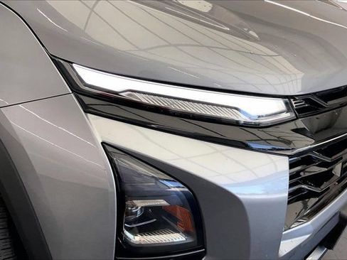 Used 2025 Chevrolet Equinox RS AWD/4WD image 29