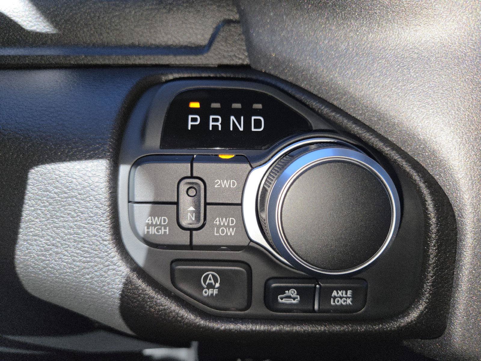 Used 2025 RAM 1500 Warlock AWD/4WD image 22