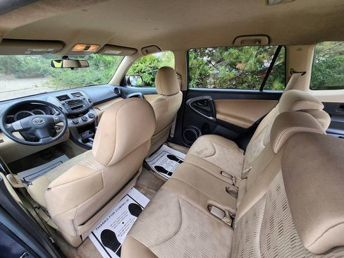 Used 2010 Toyota RAV4 2WD w/ Base L4 Extra Value Pkg image 5