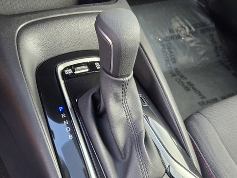Used 2025 Toyota Corolla SE FWD image 18