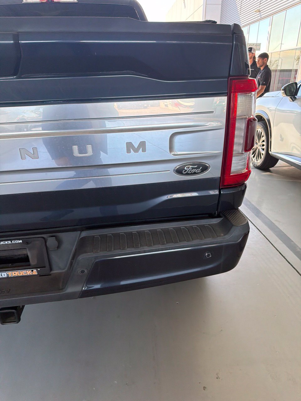 Used 2021 Ford F150 Platinum w/ Equipment Group 701A High AWD/4WD image 4